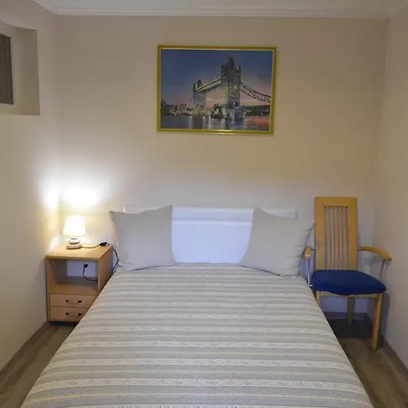 Franceska Apartment *